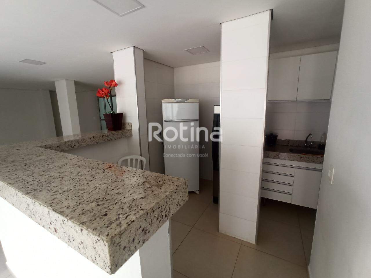 Apartamento para alugar, 3 quartos em Uberlândia no bairro Patrimônio no valor de R$ 2.200,00 - Rotina Imobiliária: 