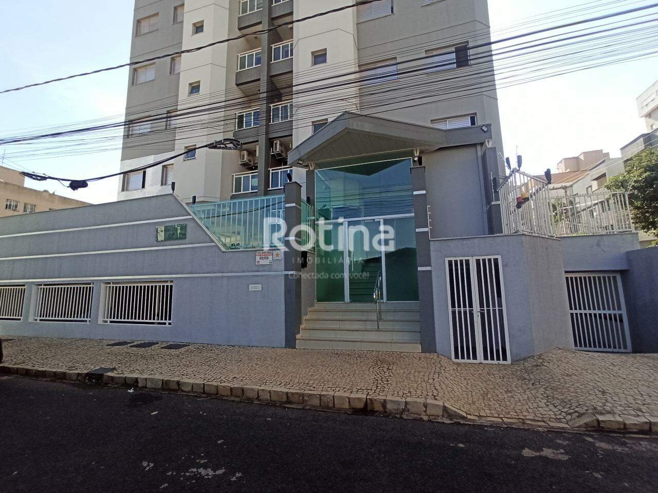 Apartamento para alugar, 3 quartos em Uberlândia no bairro Patrimônio no valor de R$ 2.200,00 - Rotina Imobiliária: 