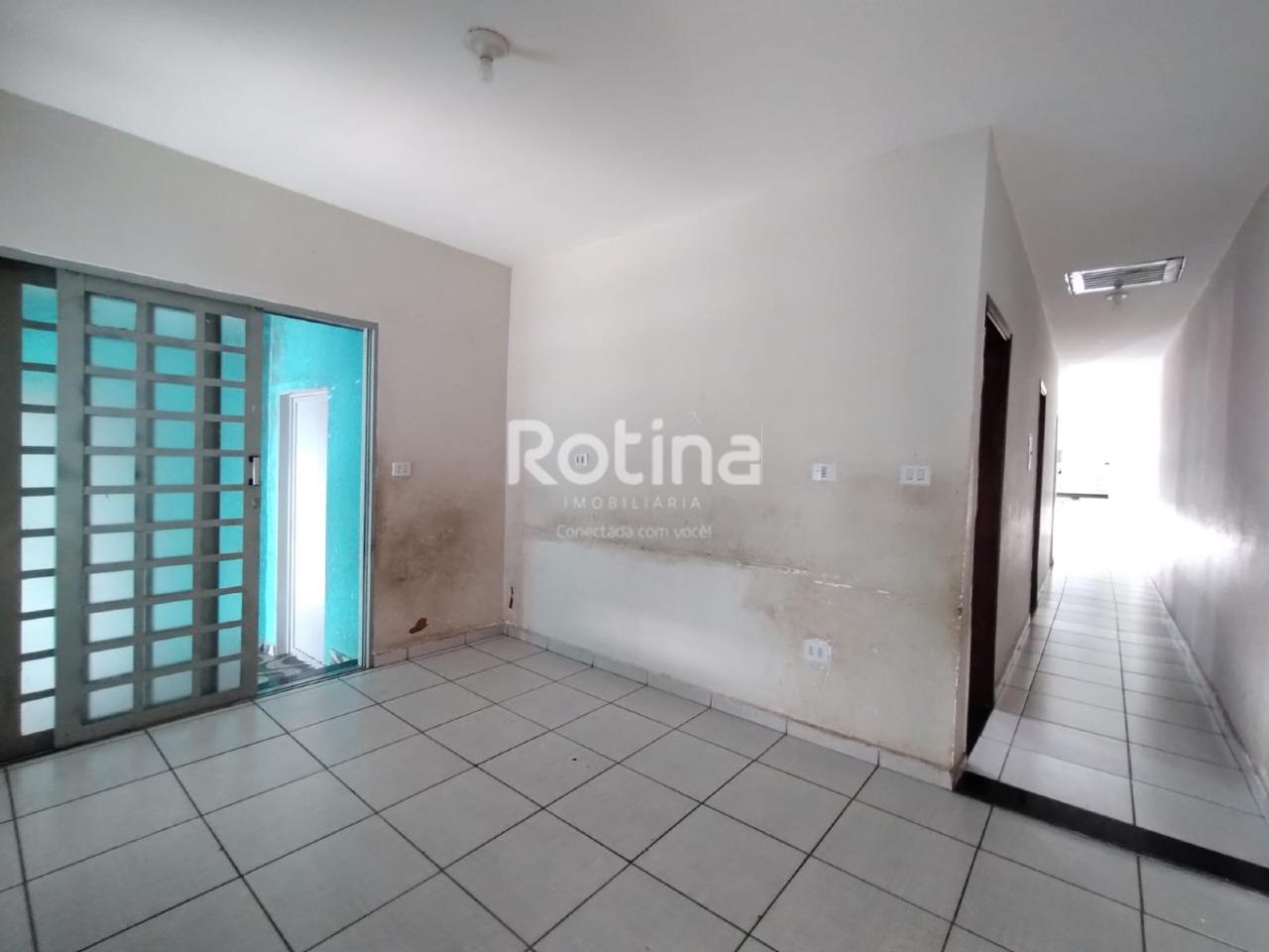 Casa para alugar, 3 quartos em Uberlândia no bairro Bom Jesus no valor de R$ 1.900,00 - Rotina Imobiliária: 