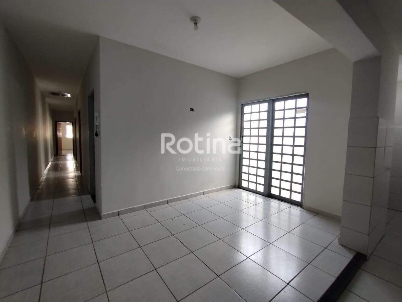 Casa para alugar, 3 quartos em Uberlândia no bairro Bom Jesus no valor de R$ 1.790,00 - Rotina Imobiliária: 