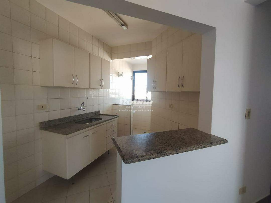 Apartamento para alugar, 2 quartos em Uberlândia no bairro Morada da Colina no valor de R$ 1.600,00 - Rotina Imobiliária: 