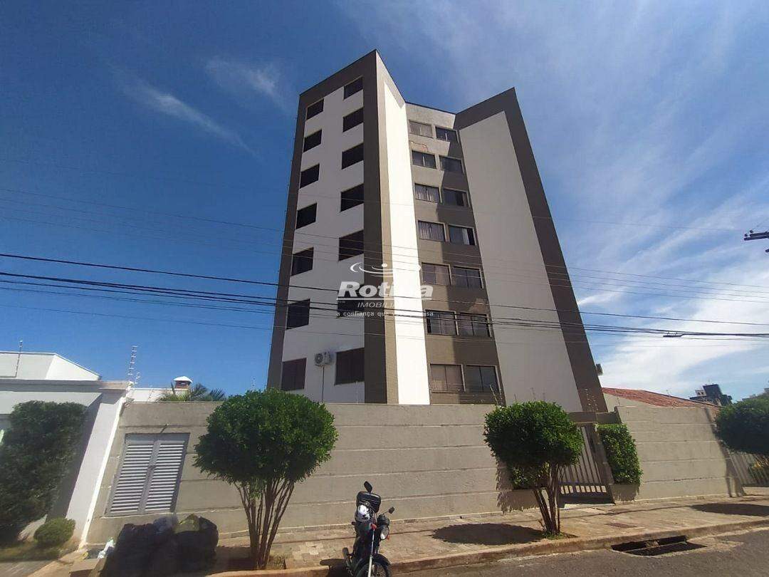 Apartamento para alugar, 2 quartos em Uberlândia no bairro Morada da Colina no valor de R$ 1.600,00 - Rotina Imobiliária: 