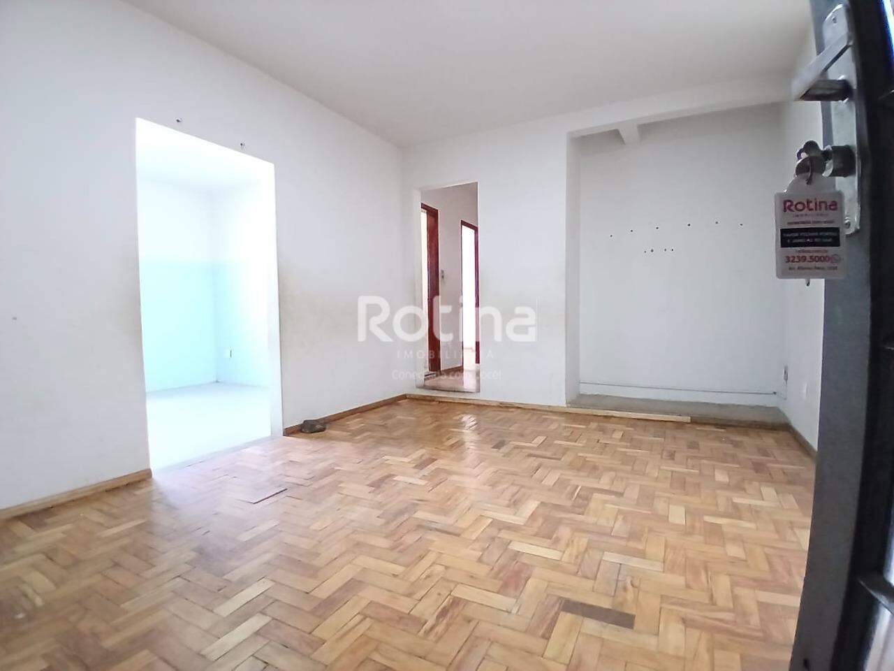 Apartamento para alugar, 2 quartos em Uberlândia no bairro Martins no valor de R$ 1.000,00 - Rotina Imobiliária: 