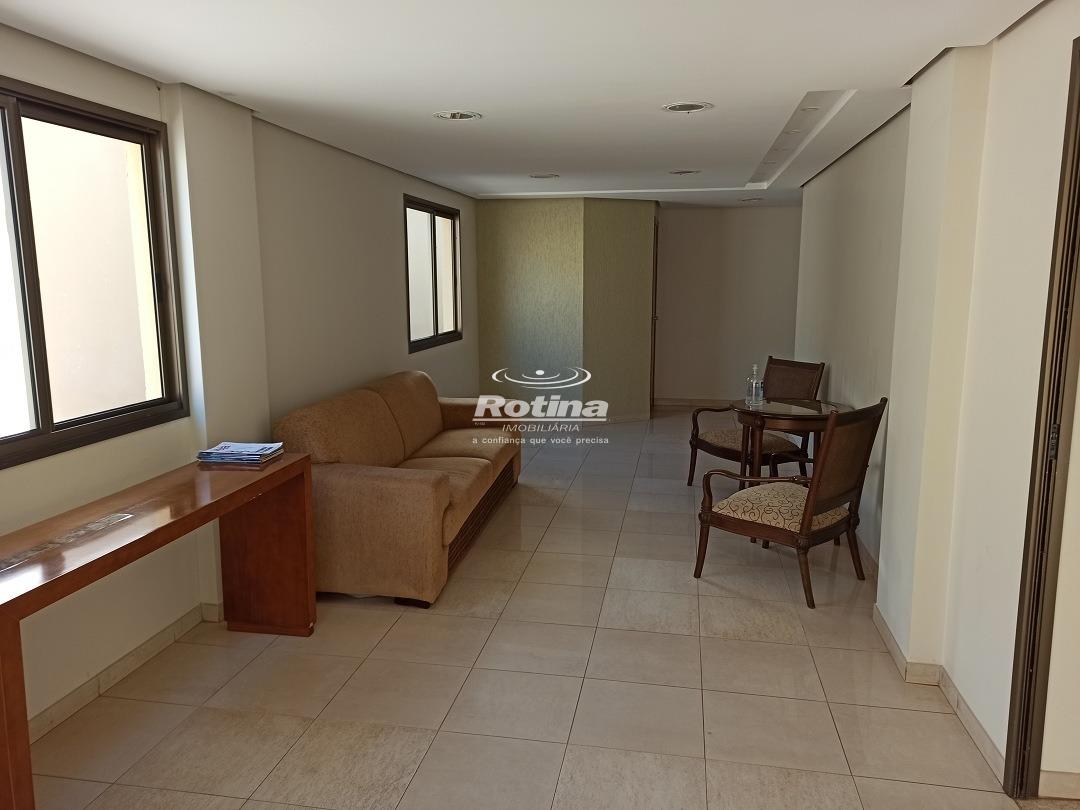 Apartamento para alugar, 4 quartos em Uberlândia no bairro Santa Maria no valor de R$ 2.500,00 - Rotina Imobiliária: 