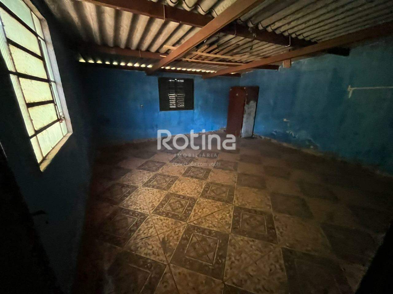 Chacara para alugar, 3 quartos em Uberlândia no bairro Morada dos Pássaros no valor de R$ 2.000,00 - Rotina Imobiliária: 