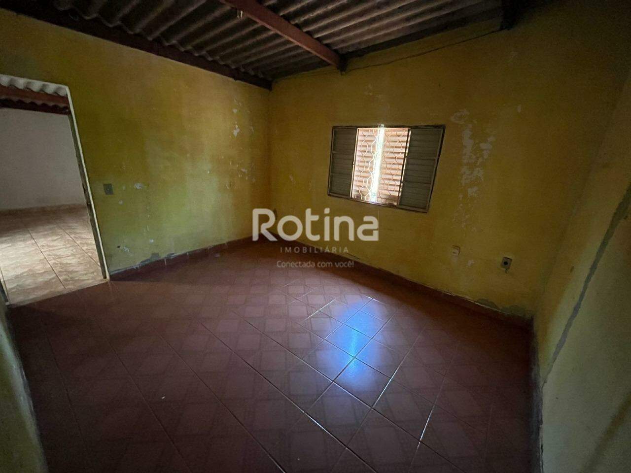 Chacara para alugar, 3 quartos em Uberlândia no bairro Morada dos Pássaros no valor de R$ 2.000,00 - Rotina Imobiliária: 