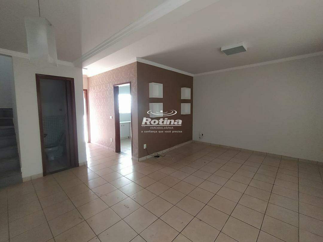 Casa para alugar, 3 quartos em Uberlândia no bairro Morada da Colina no valor de R$ 5.500,00 - Rotina Imobiliária: 