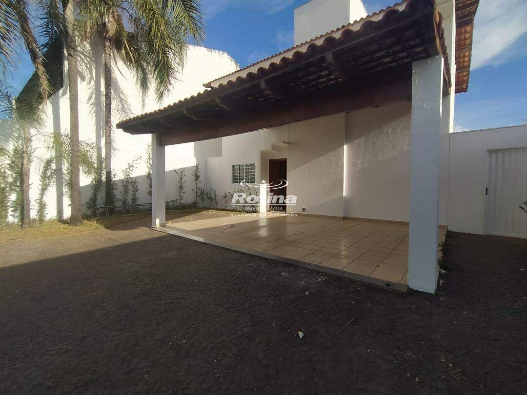 Casa para alugar, 3 quartos em Uberlândia no bairro Morada da Colina no valor de R$ 5.500,00 - Rotina Imobiliária: 