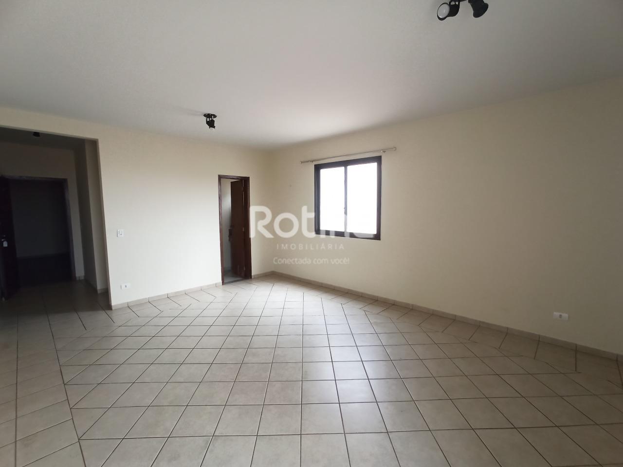 Apartamento para alugar, 3 quartos em Uberlândia no bairro Saraiva no valor de R$ 2.300,00 - Rotina Imobiliária: 