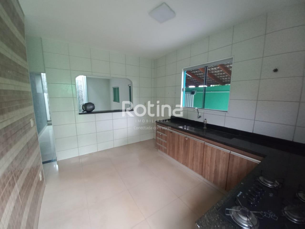 Casa para alugar, 3 quartos em Uberlândia no bairro Pacaembu no valor de R$ 2.600,00 - Rotina Imobiliária: 