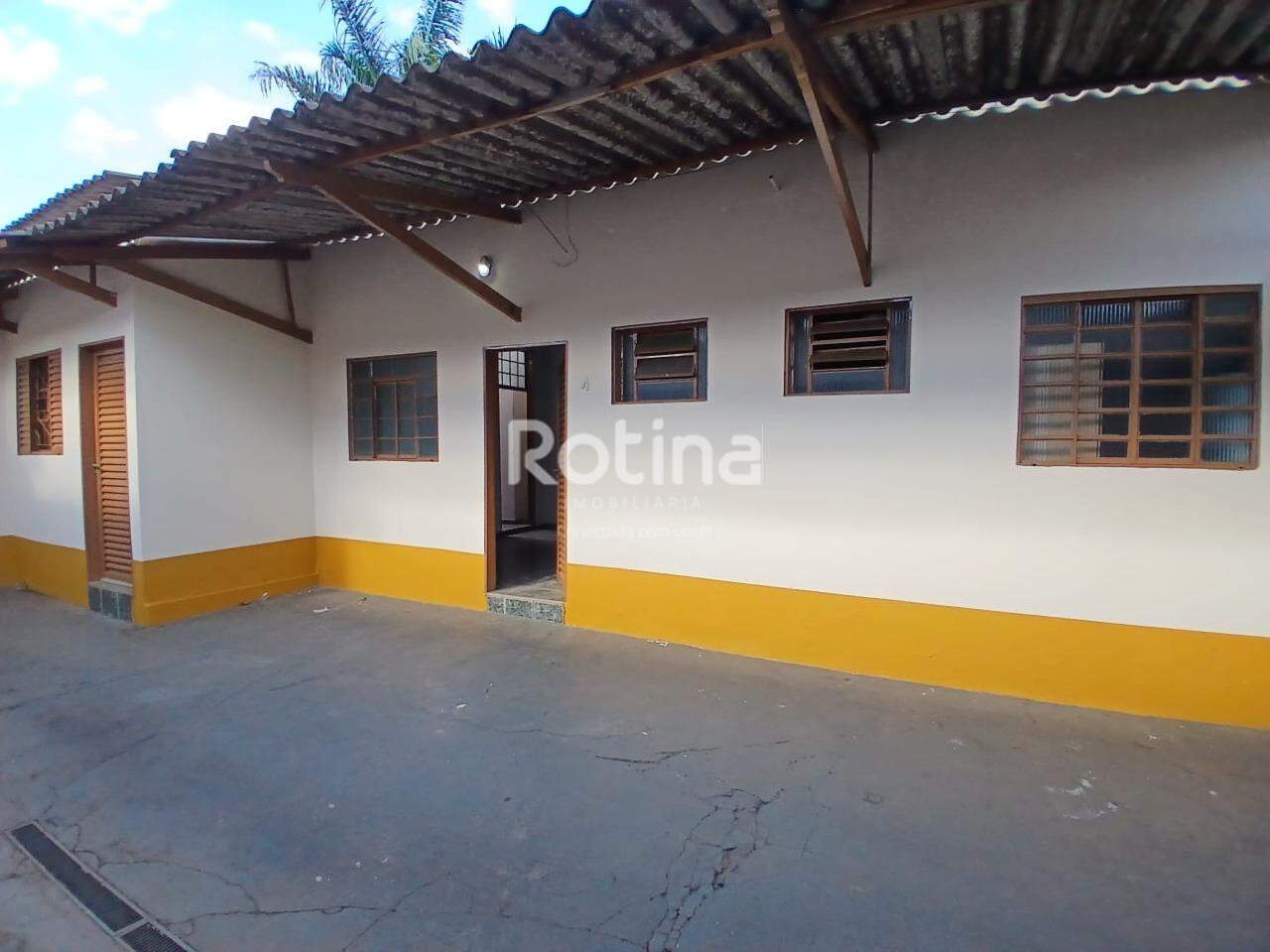 Casa para alugar, 2 quartos em Uberlândia no bairro Nossa Senhora Aparecida no valor de R$ 1.400,00 - Rotina Imobiliária: 