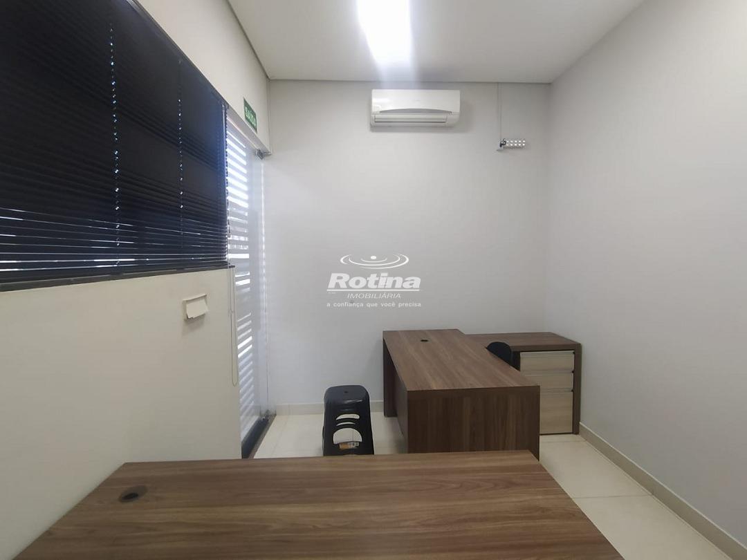 Sala para alugar, em Uberlândia no bairro Brasil no valor de R$ 1.500,00 - Rotina Imobiliária: 