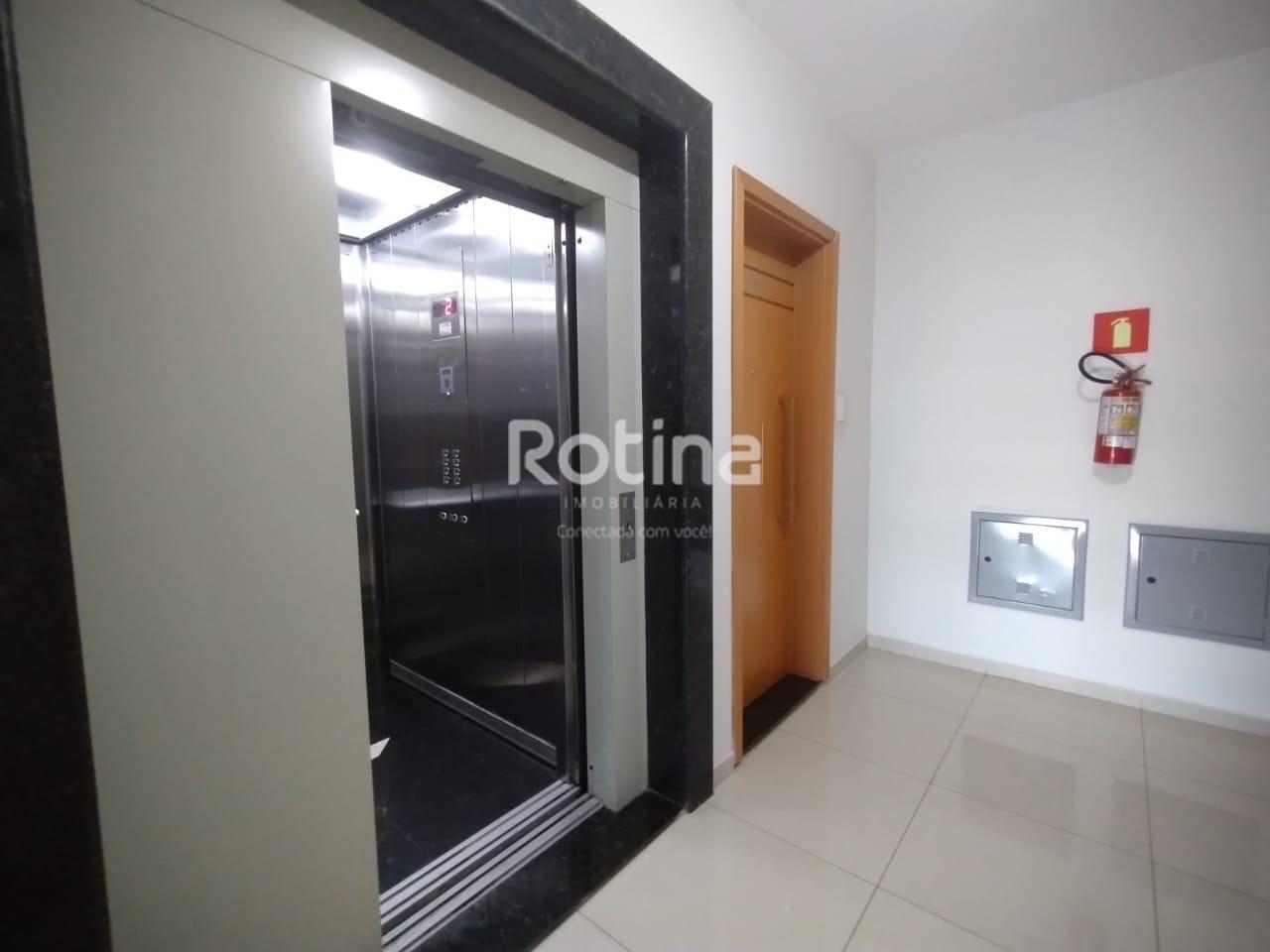 Apartamento para alugar, 3 quartos em Uberlândia no bairro Santa Mônica no valor de R$ 3.000,00 - Rotina Imobiliária: 