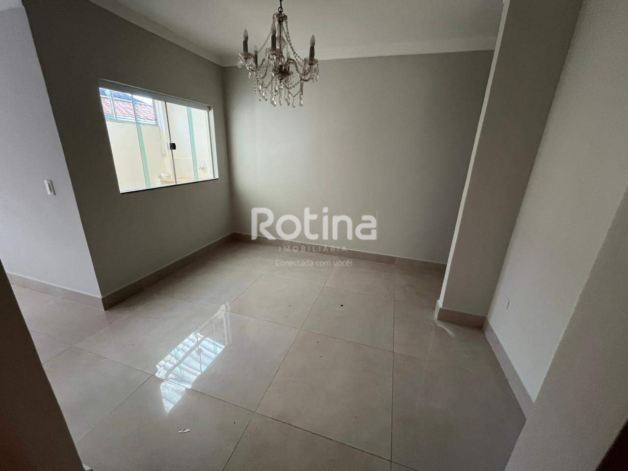 Casa para alugar, 3 quartos em Uberlândia no bairro Custódio Pereira no valor de R$ 3.300,00 - Rotina Imobiliária: 