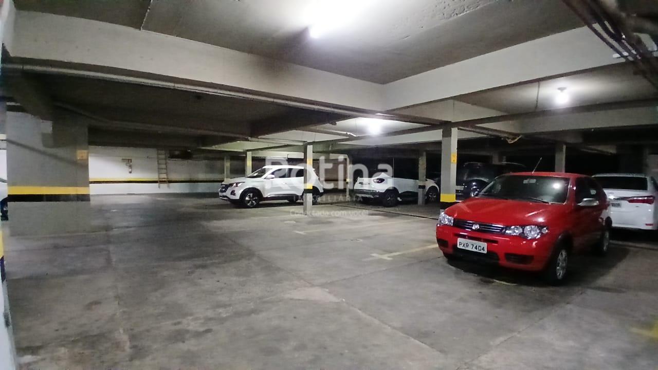 Apartamento para alugar, 3 quartos em Uberlândia no bairro Brasil no valor de R$ 2.100,00 - Rotina Imobiliária: 