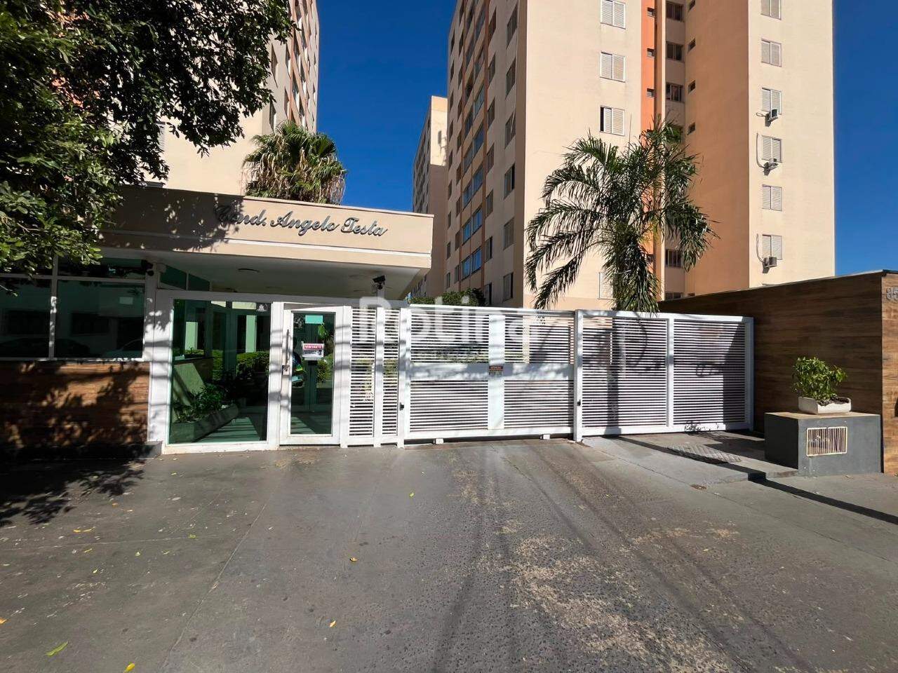 Apartamento para alugar, 3 quartos em Uberlândia no bairro Martins no valor de R$ 1.800,00 - Rotina Imobiliária: 
