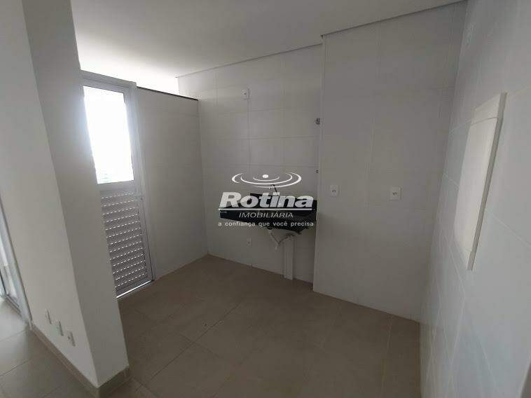Apartamento para alugar, 2 quartos em Uberlândia no bairro Patrimônio no valor de R$ 2.400,00 - Rotina Imobiliária: 