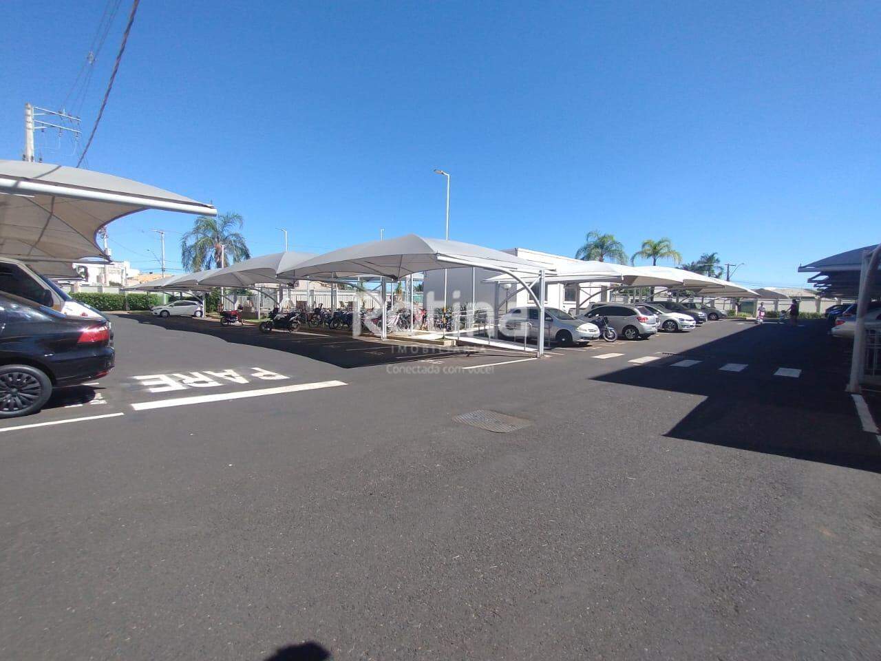 Apartamento para alugar, 2 quartos em Uberlândia no bairro Jardim Patrícia no valor de R$ 1.100,00 - Rotina Imobiliária: 