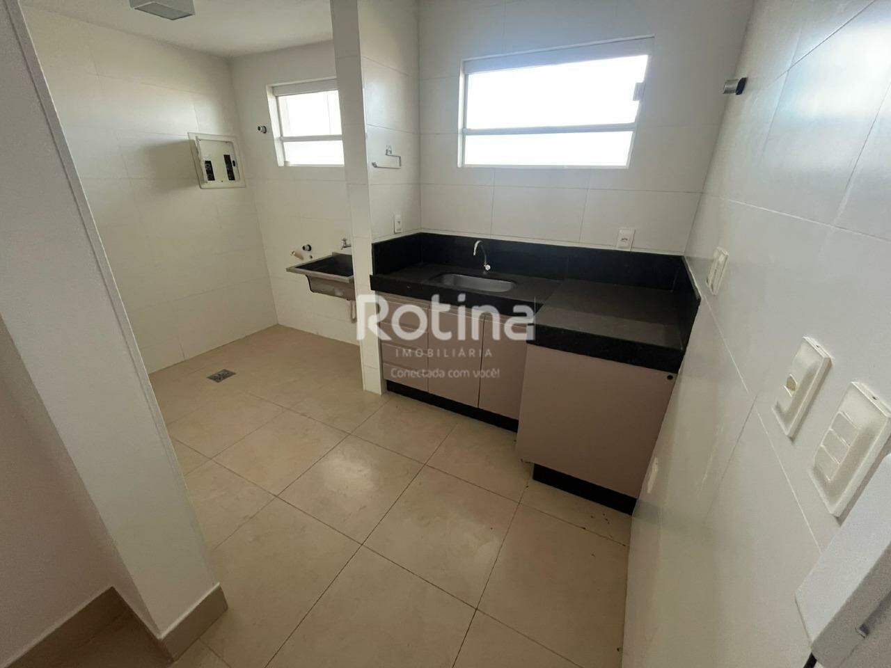 Apartamento para alugar, 2 quartos em Uberlândia no bairro Tibery no valor de R$ 1.800,00 - Rotina Imobiliária: 