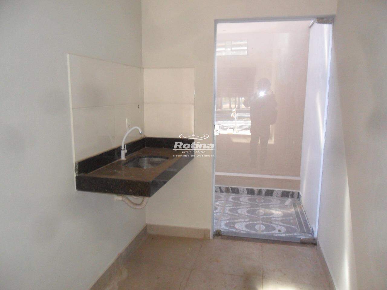 Loja para alugar, em Uberlândia no bairro Jaraguá no valor de R$ 1.650,00 - Rotina Imobiliária: 