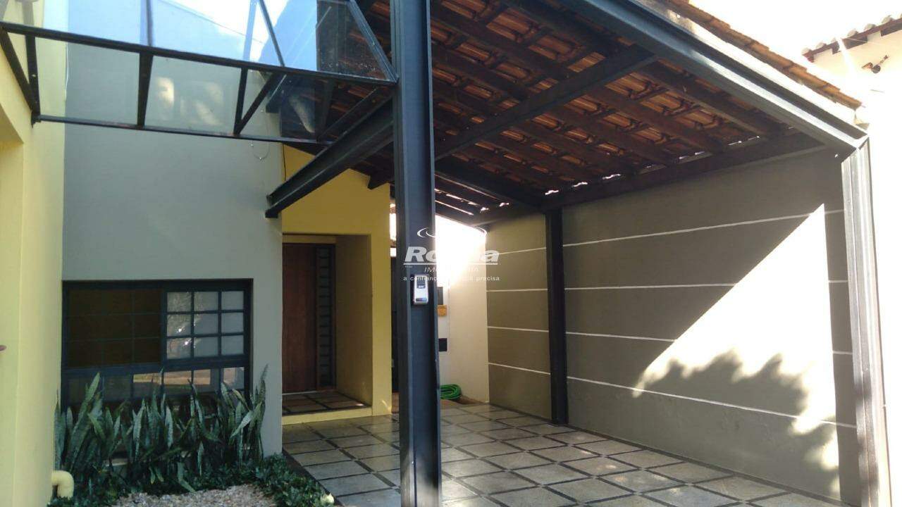 Casa para alugar, 4 quartos em Uberlândia no bairro Jardim Karaíba no valor de R$ 5.930,00 - Rotina Imobiliária: 