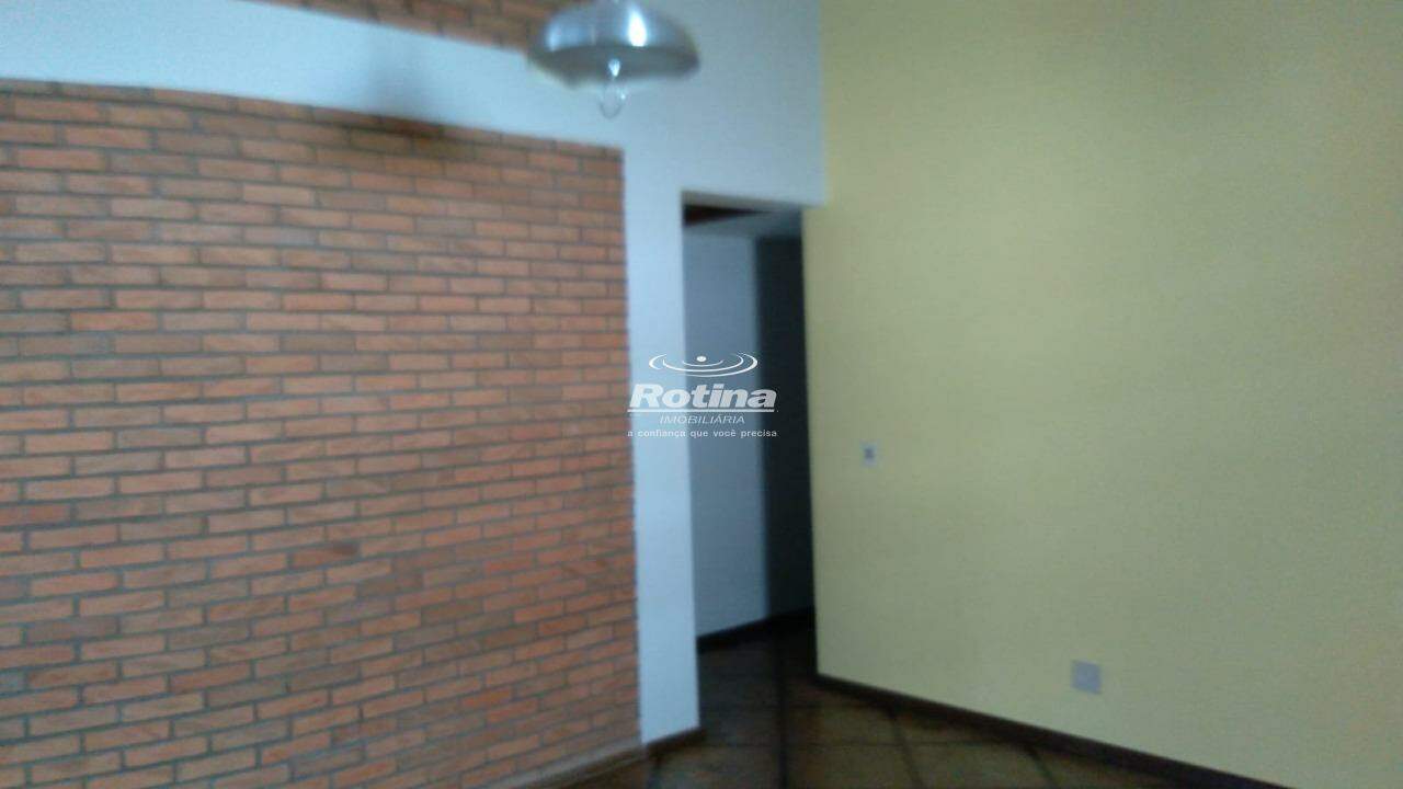 Casa para alugar, 4 quartos em Uberlândia no bairro Jardim Karaíba no valor de R$ 5.930,00 - Rotina Imobiliária: 