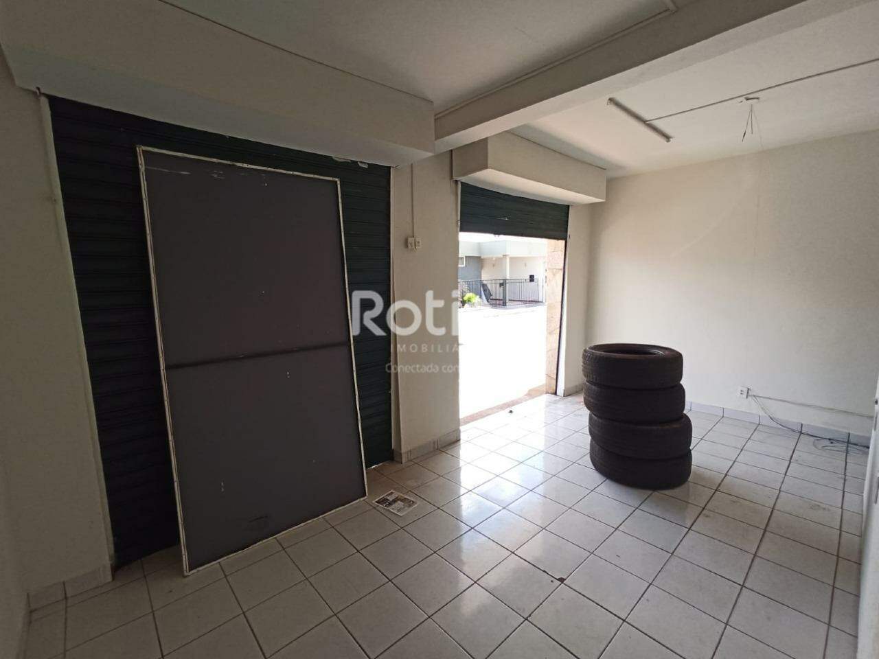 Loja para alugar, em Uberlândia no bairro Nossa Senhora Aparecida no valor de R$ 1.600,00 - Rotina Imobiliária: 