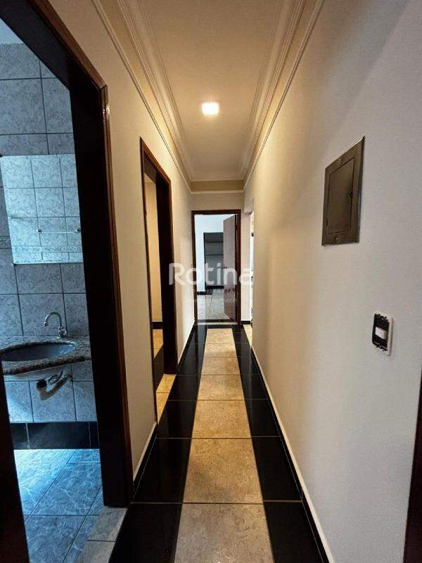 Casa à venda, 4 quartos em Uberlândia no bairro Planalto no valor de R$ 595.000,00 - Rotina Imobiliária: 