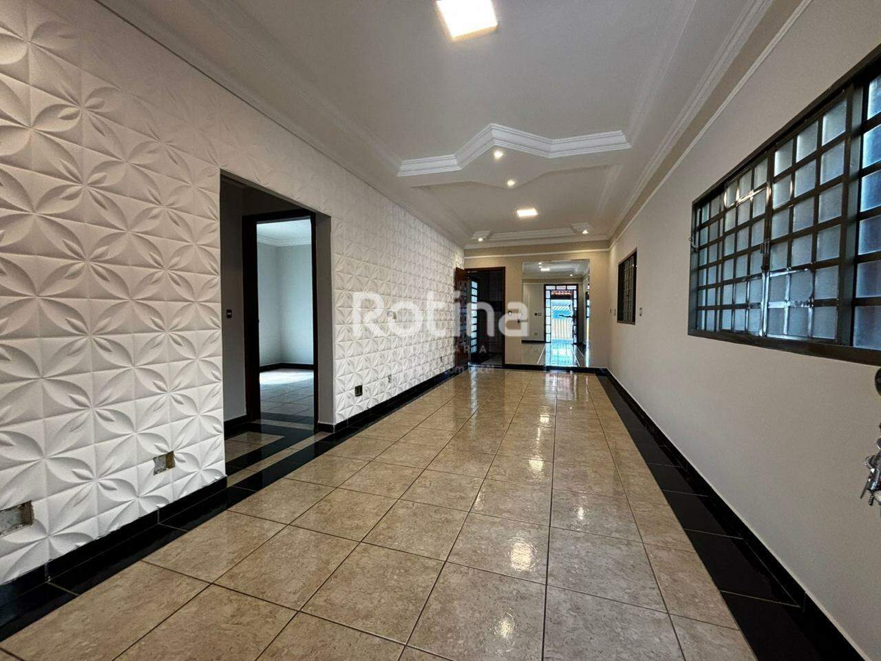 Casa à venda, 4 quartos em Uberlândia no bairro Planalto no valor de R$ 595.000,00 - Rotina Imobiliária: 