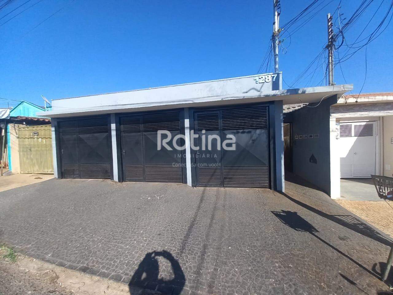 Casa para alugar, 3 quartos em Uberlândia no bairro Martins no valor de R$ 1.600,00 - Rotina Imobiliária: 
