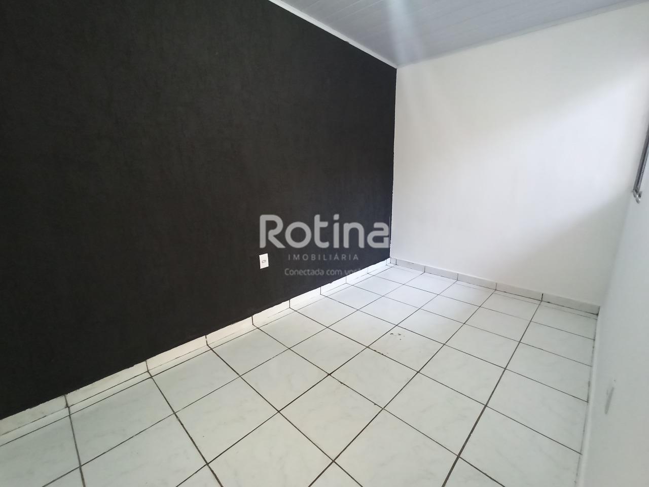Casa para alugar, 3 quartos em Uberlândia no bairro Jardim Canaã no valor de R$ 1.000,00 - Rotina Imobiliária: 