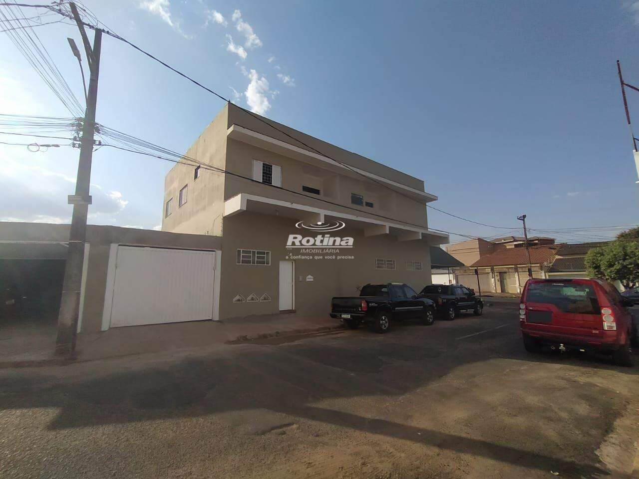 Apartamento para alugar, 3 quartos em Uberlândia no bairro Jardim Patrícia no valor de R$ 1.800,00 - Rotina Imobiliária: 