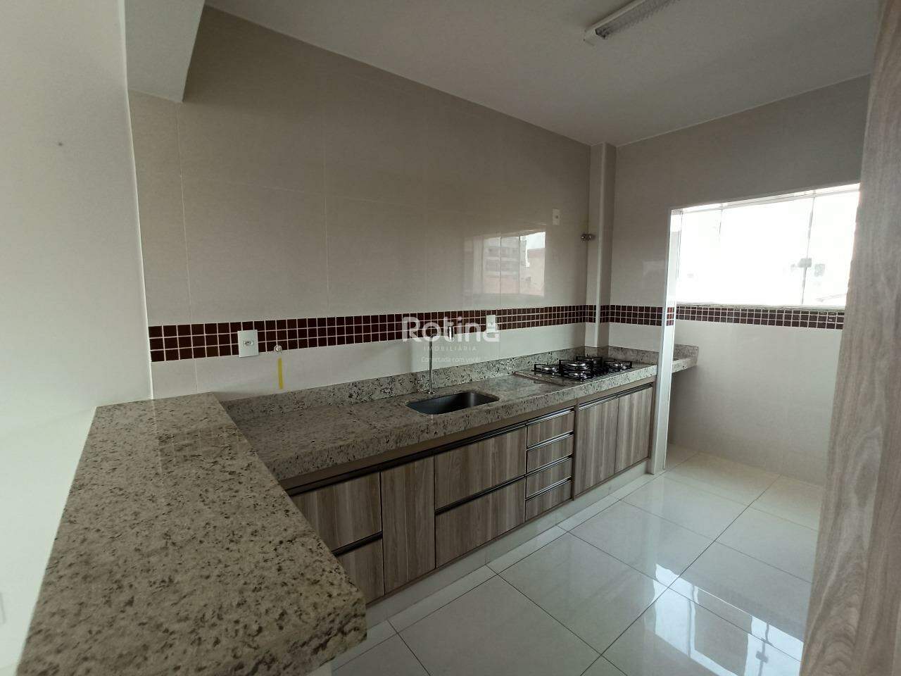 Apartamento para alugar, 2 quartos em Uberlândia no bairro Santa Mônica no valor de R$ 2.200,00 - Rotina Imobiliária: 