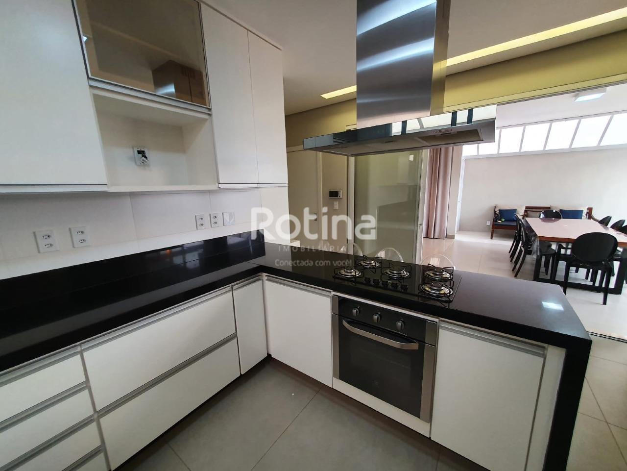 Casa Condomínio Fechado para alugar, 3 quartos em Uberlândia no bairro Jardim Botânico no valor de R$ 11.500,00 - Rotina Imobiliária: 