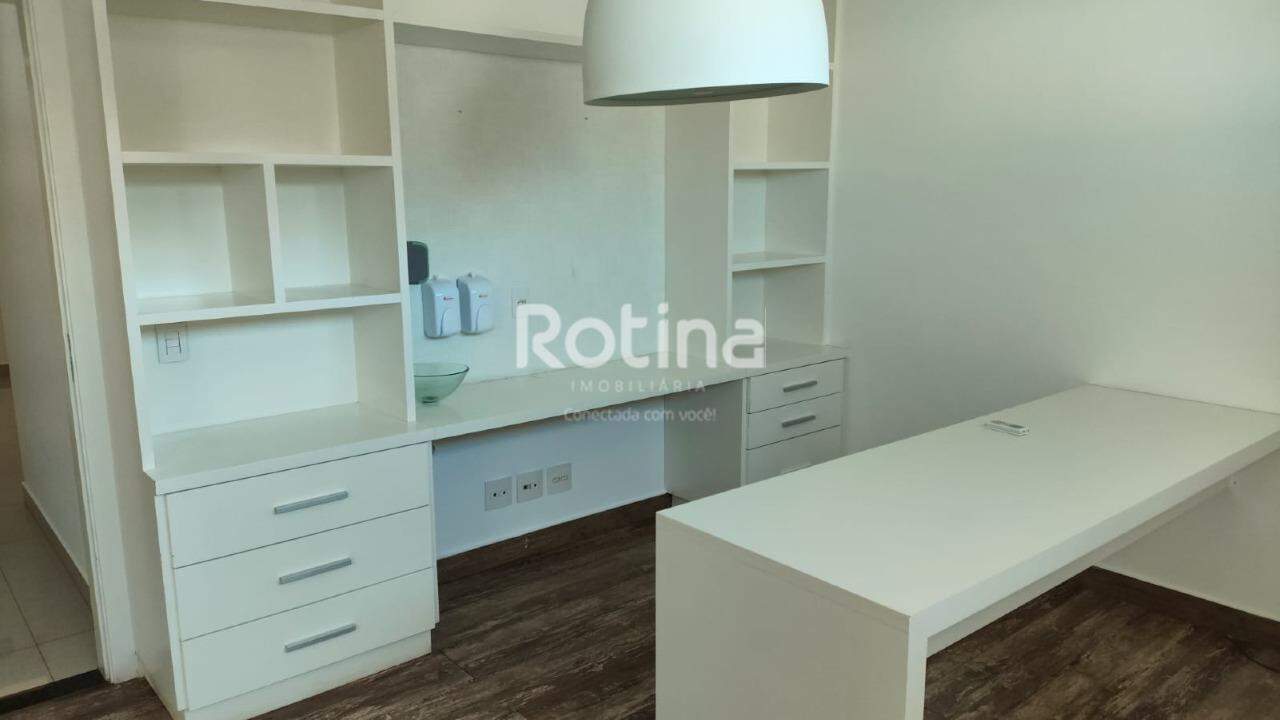 Casa para alugar, em Uberlândia no bairro Tabajaras no valor de R$ 17.000,00 - Rotina Imobiliária: 