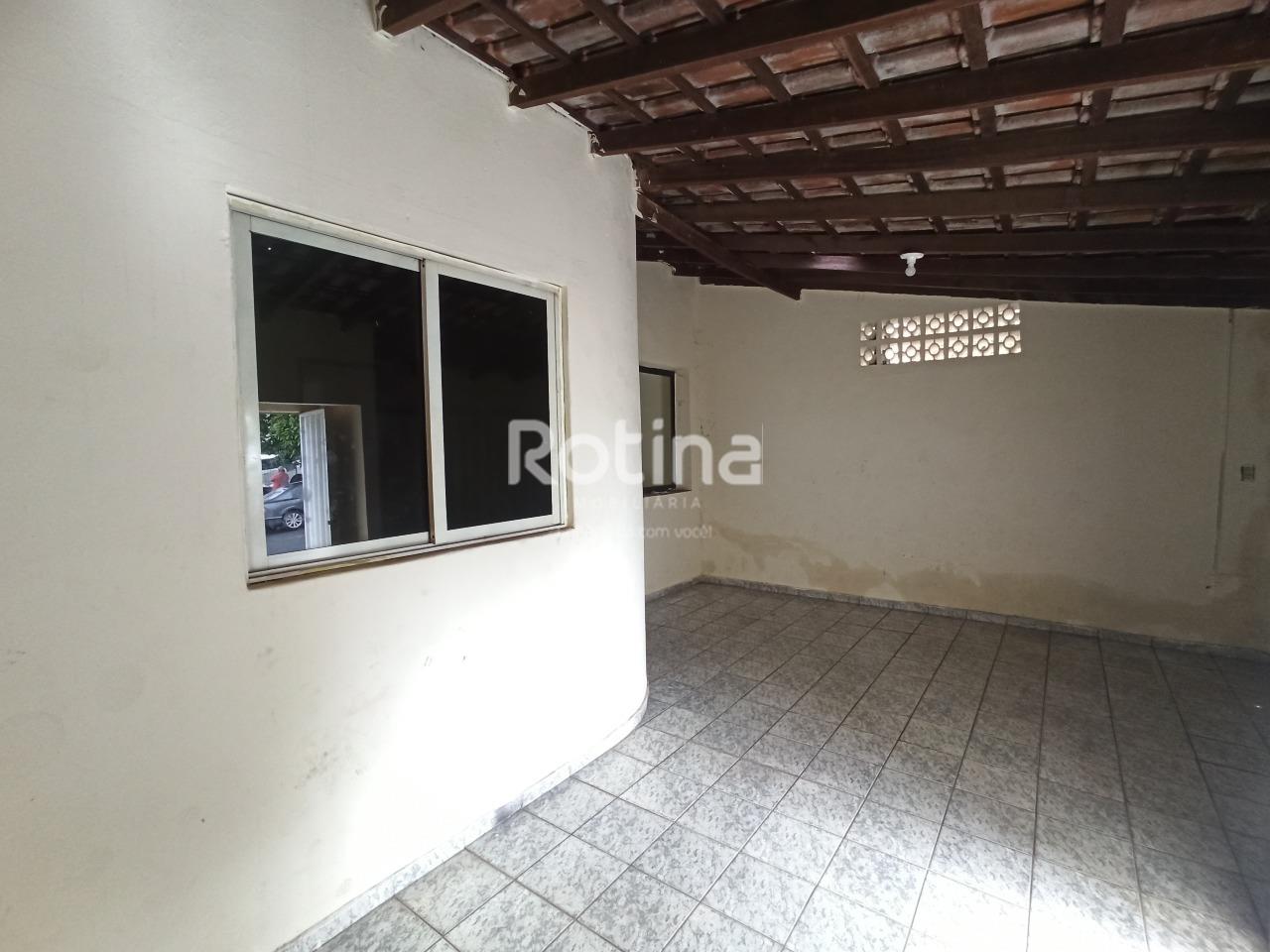 Casa para alugar, 3 quartos em Uberlândia no bairro Presidente Roosevelt no valor de R$ 1.250,00 - Rotina Imobiliária: 