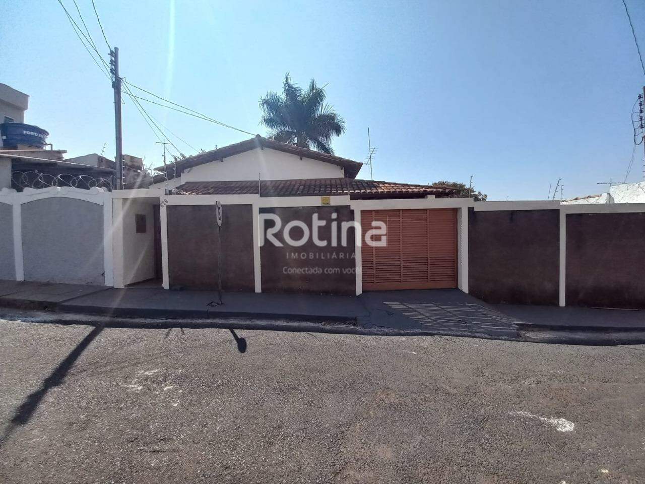 Casa para alugar, 3 quartos em Uberlândia no bairro Fundinho no valor de R$ 1.650,00 - Rotina Imobiliária: 