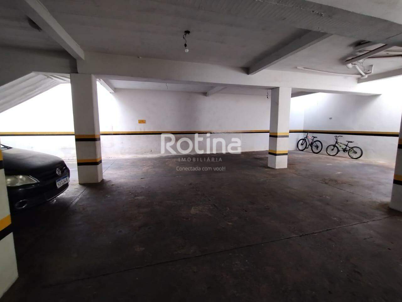 Apartamento para alugar, 3 quartos em Uberlândia no bairro Nossa Senhora Aparecida no valor de R$ 1.700,00 - Rotina Imobiliária: 