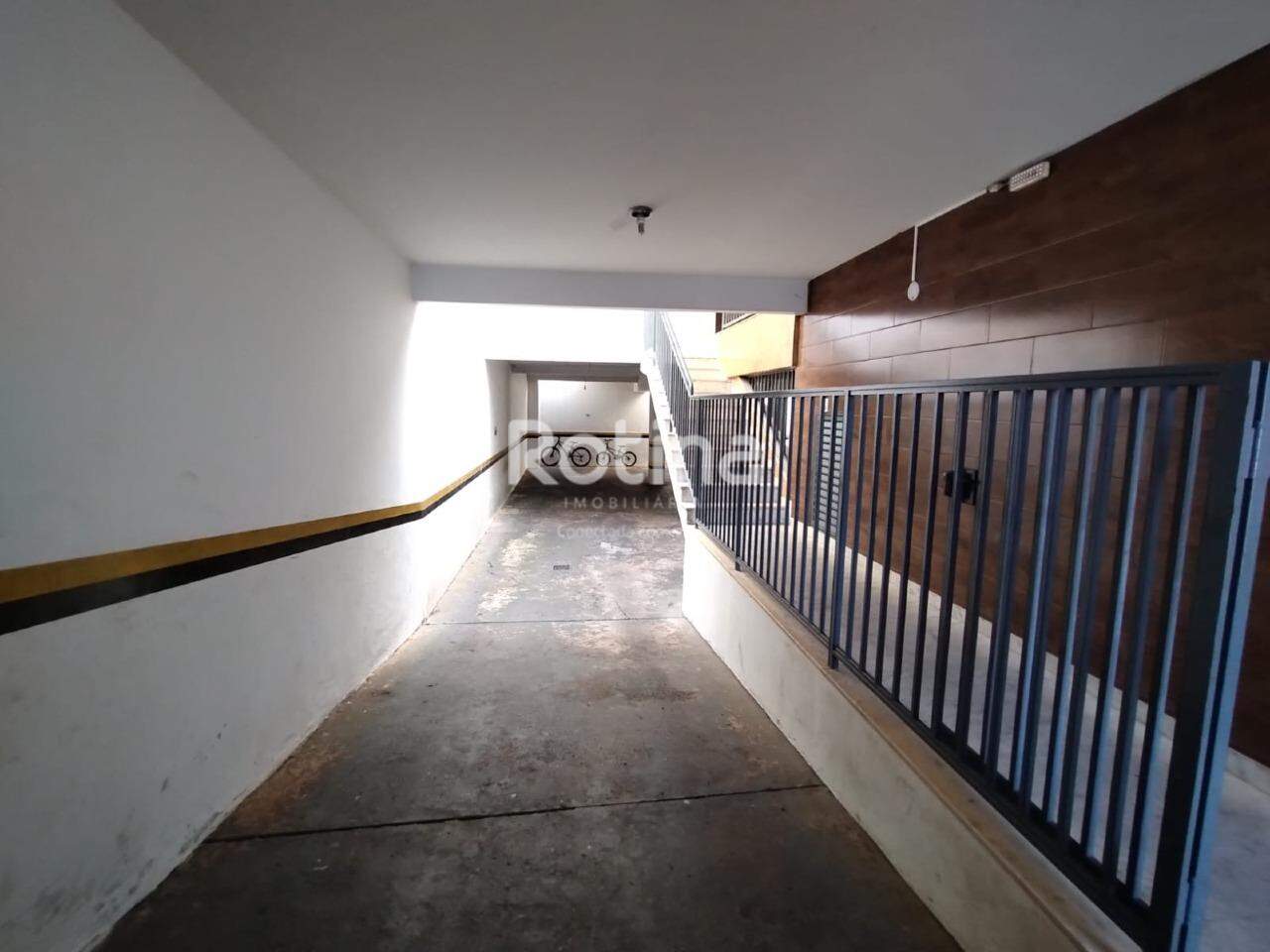 Apartamento para alugar, 3 quartos em Uberlândia no bairro Nossa Senhora Aparecida no valor de R$ 1.700,00 - Rotina Imobiliária: 