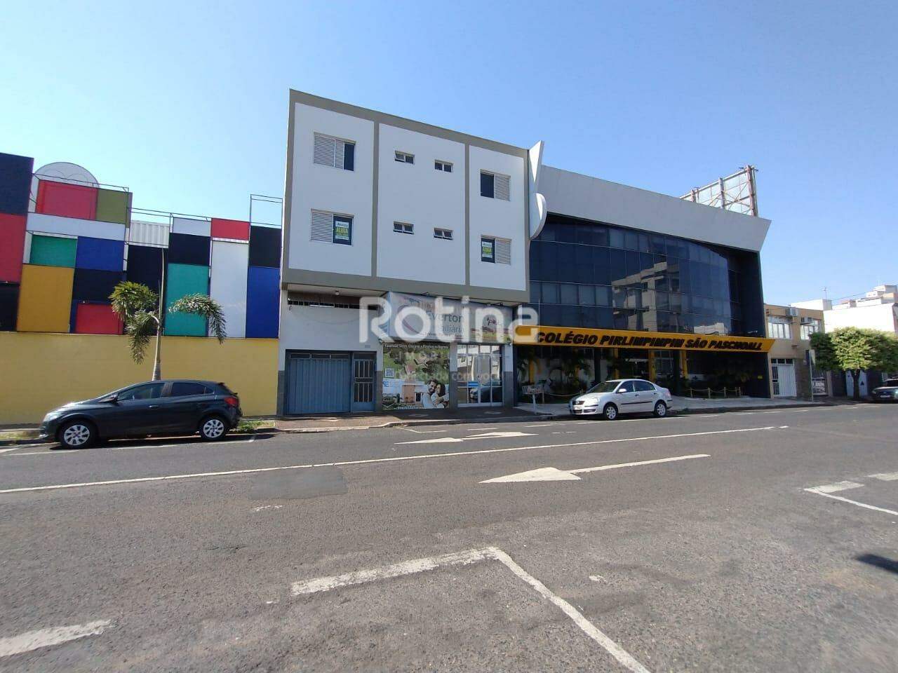 Apartamento para alugar, 3 quartos em Uberlândia no bairro Nossa Senhora Aparecida no valor de R$ 1.700,00 - Rotina Imobiliária: 