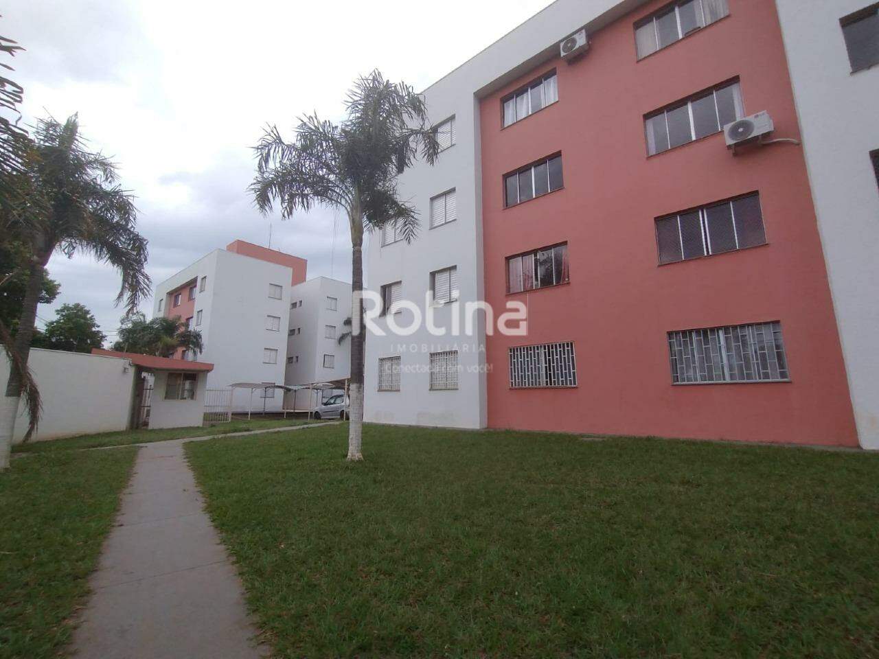 Apartamento para alugar, 2 quartos em Uberlândia no bairro Chacaras Tubalina e Quartel no valor de R$ 1.350,00 - Rotina Imobiliária: 