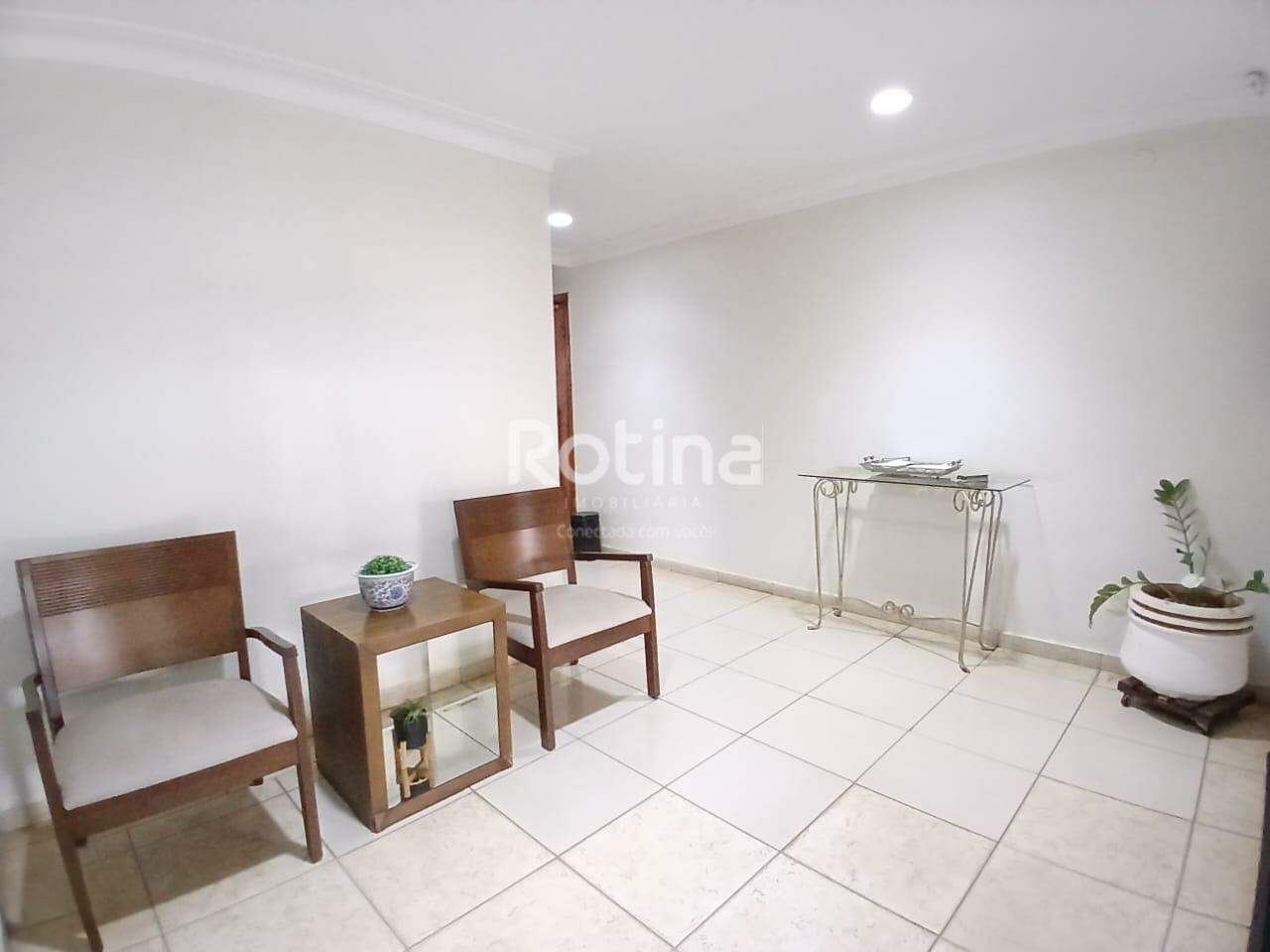 Apartamento para alugar, 3 quartos em Uberlândia no bairro Santa Maria no valor de R$ 3.500,00 - Rotina Imobiliária: 