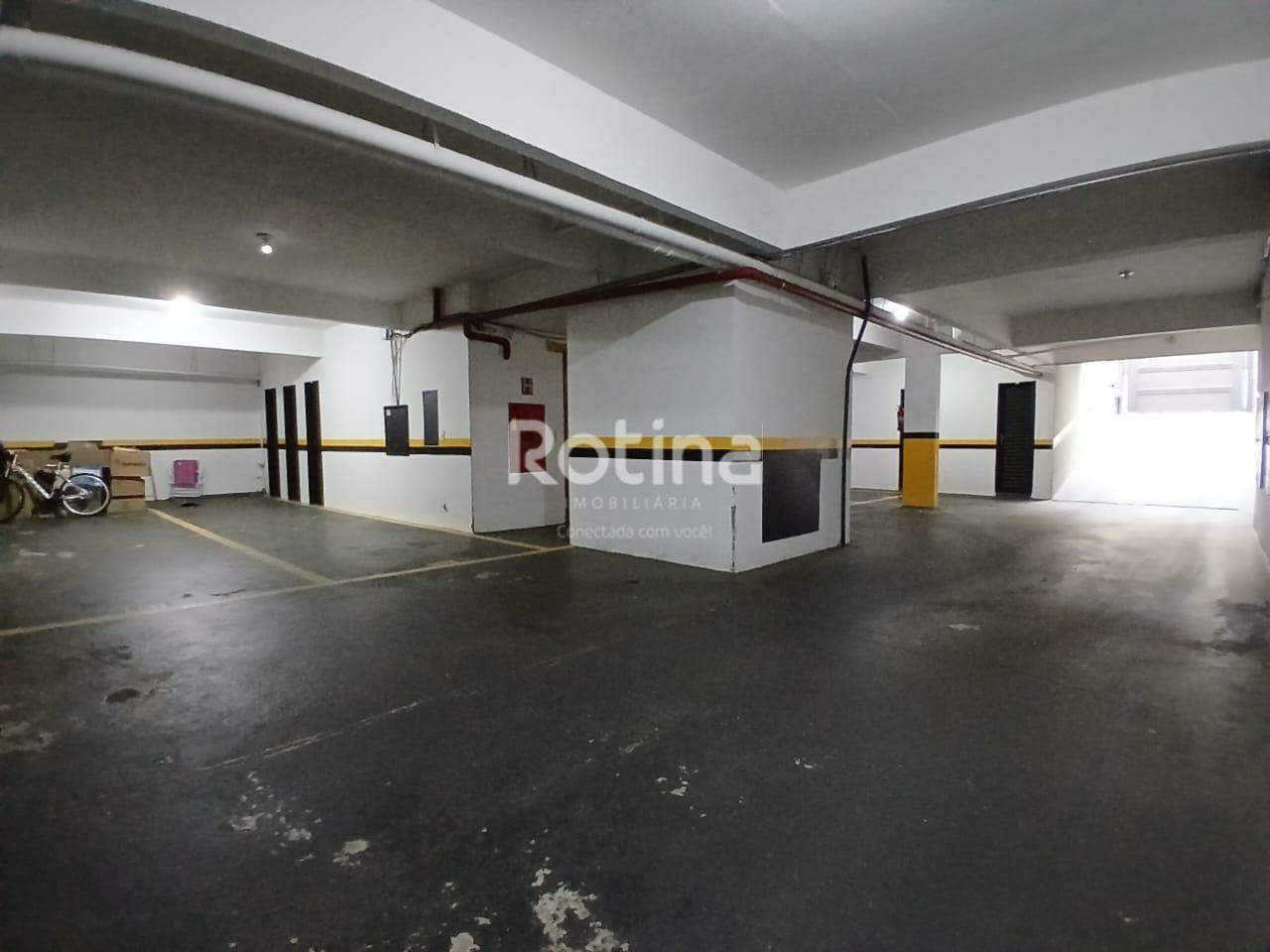 Apartamento para alugar, 3 quartos em Uberlândia no bairro Santa Maria no valor de R$ 3.500,00 - Rotina Imobiliária: 