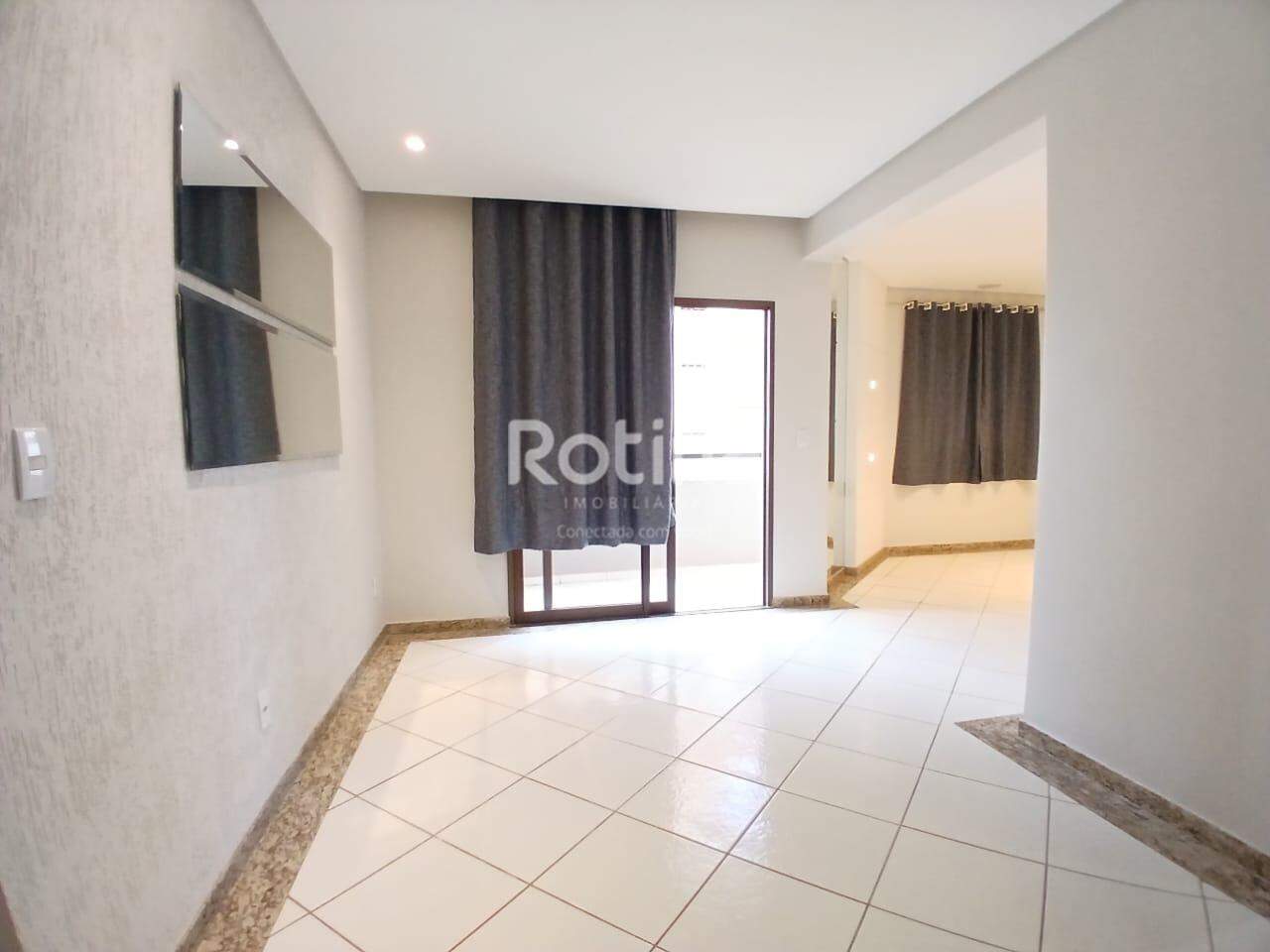 Apartamento para alugar, 3 quartos em Uberlândia no bairro Santa Maria no valor de R$ 3.500,00 - Rotina Imobiliária: 