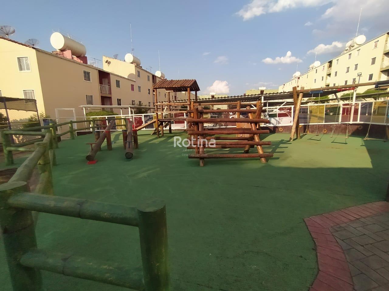 Apartamento para alugar, 2 quartos em Uberlândia no bairro Chacaras Tubalina e Quartel no valor de R$ 800,00 - Rotina Imobiliária: 