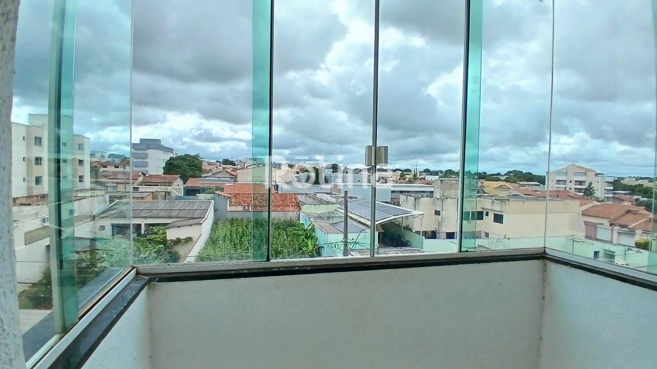 Apartamento para alugar, 2 quartos em Uberlândia no bairro Santa Mônica no valor de R$ 1.650,00 - Rotina Imobiliária: 
