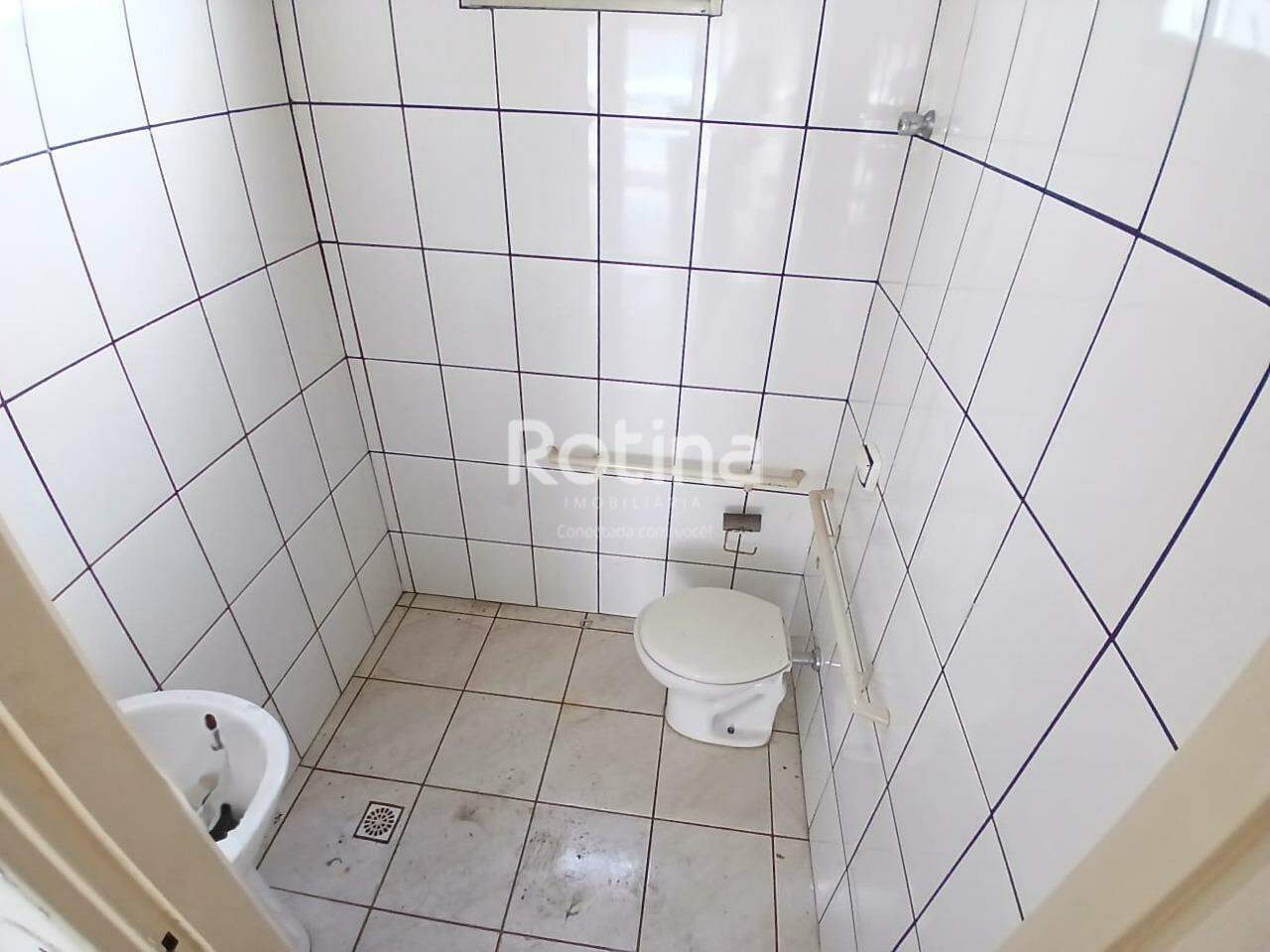Loja para alugar, em Uberlândia no bairro Nossa Senhora Aparecida no valor de R$ 1.000,00 - Rotina Imobiliária: 