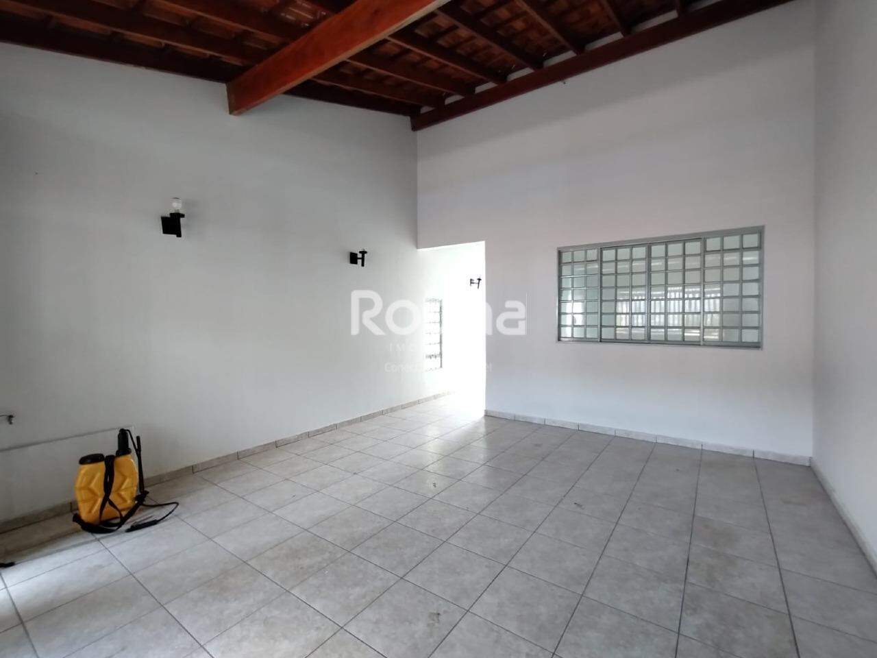 Casa para alugar, 2 quartos em Uberlândia no bairro Jaraguá no valor de R$ 1.800,00 - Rotina Imobiliária: 