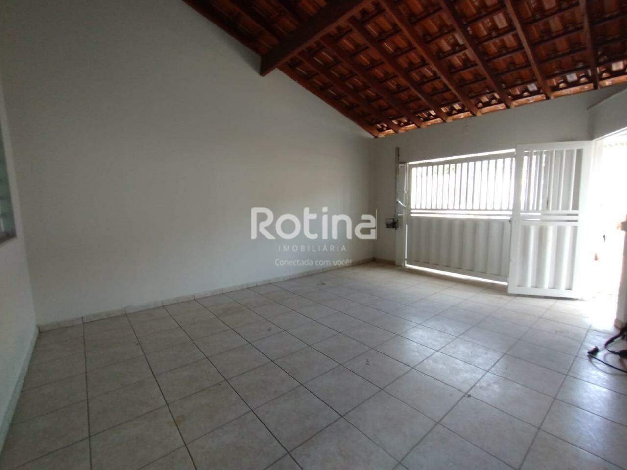 Casa para alugar, 2 quartos em Uberlândia no bairro Jaraguá no valor de R$ 1.800,00 - Rotina Imobiliária: 