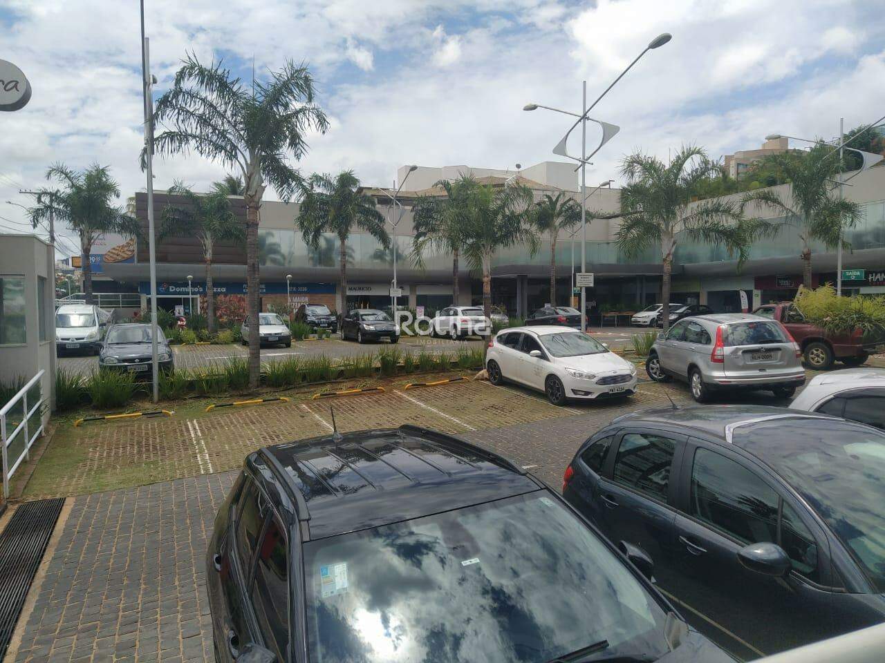 Loja para alugar, em Uberlândia no bairro Vigilato Pereira no valor de R$ 7.300,00 - Rotina Imobiliária: 